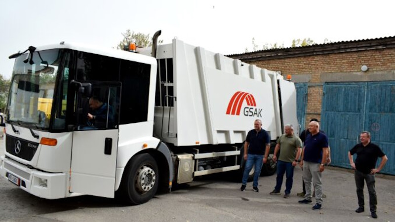 Кропивницький отримав сміттєвоз від громади з Німеччини