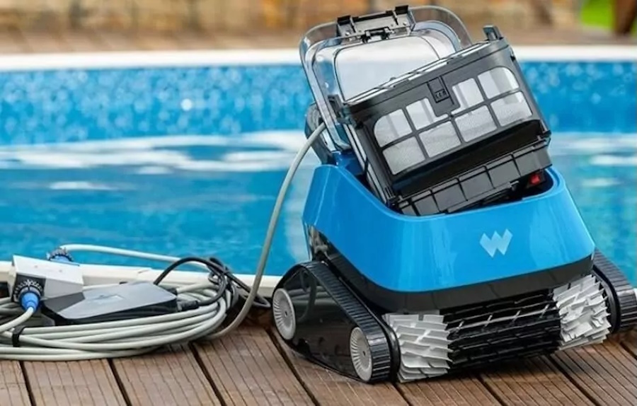 Пылесос для чистки бассейнов: основные виды и их преимущества