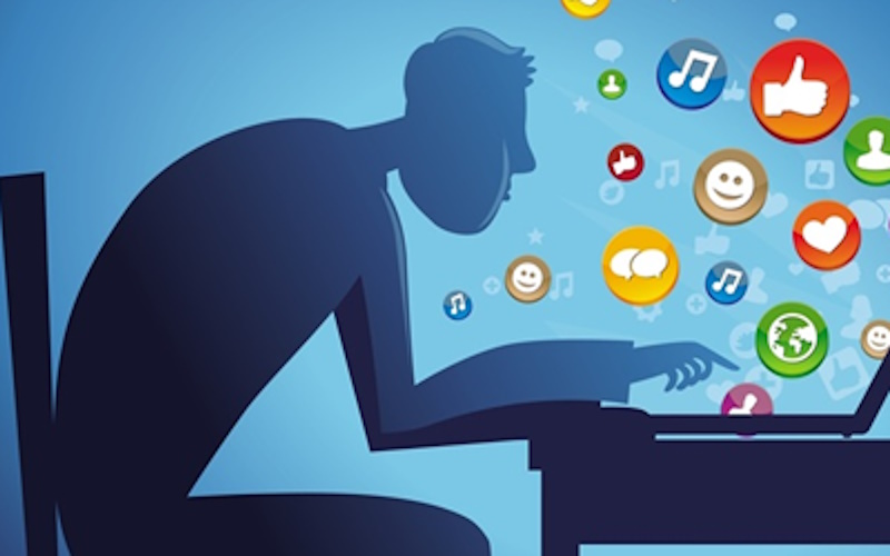 ФАКТ у соцмережах – спілкування з читачами