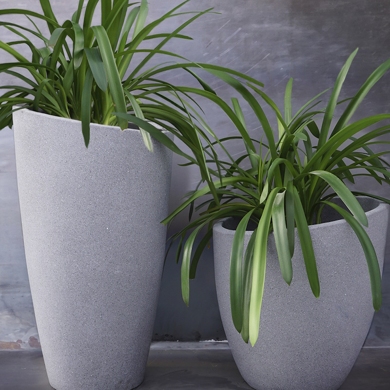 Бетонная элегантность ваз Rockside: от классики до модерна