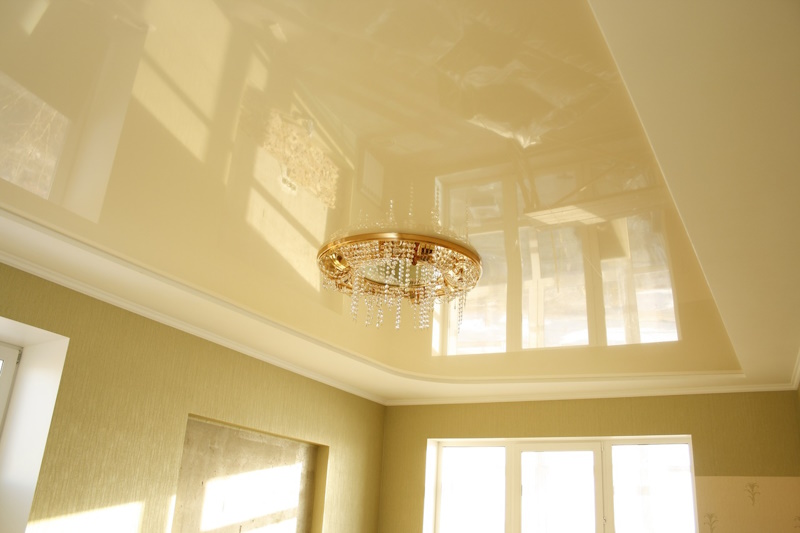 Від класики до модерну: гід з вибору натяжної стелі