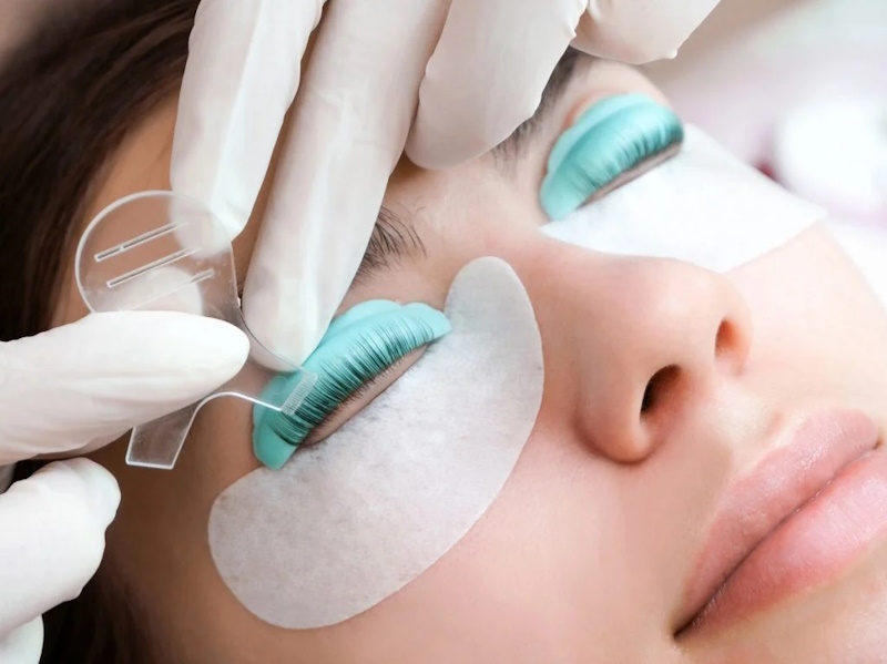 Як вибрати бігуді для ламінування вій: поради та огляд популярних моделей