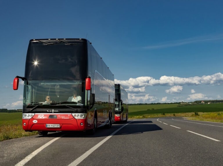 Бухарест - Чернівці автобус