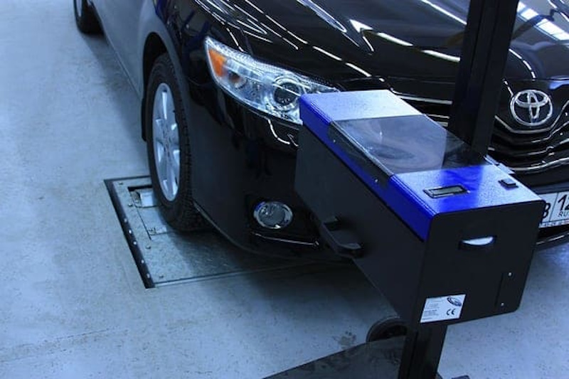 Регулировка фар DIY: экономия, которая ослепляет