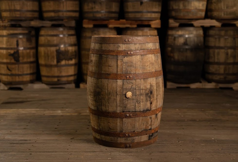 Чому віскі витримують у бочках з-під бурбона та хереса