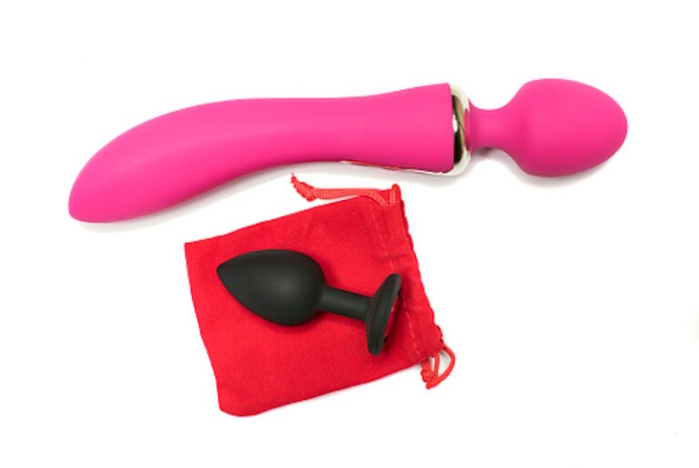 Как секс-куклы и страпон помогают разным людям в повседневной интимной жизни